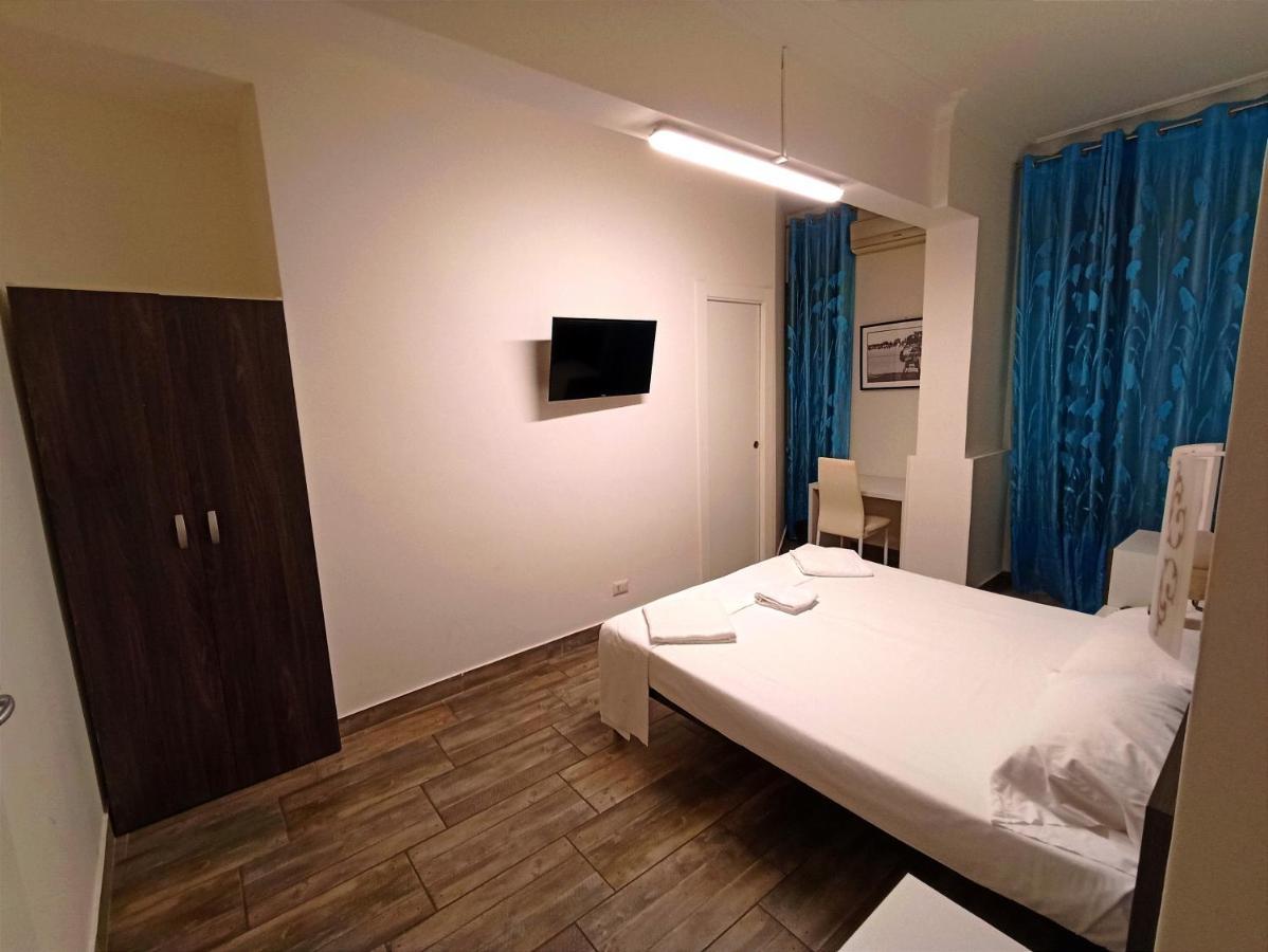 Tiburtina Guesthouse Rome Bagian luar foto