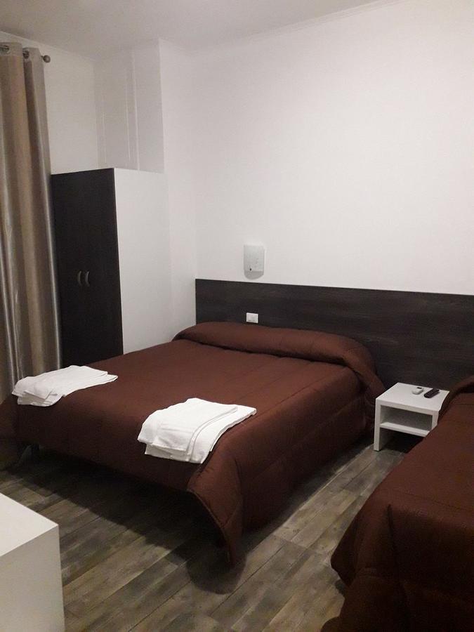 Tiburtina Guesthouse Rome Bagian luar foto